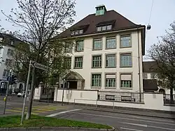 Thiersteiner-Schulhaus mit Turnhalle, Bärschwilerstrasse 11, Basel