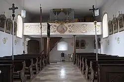 Innenansicht mit Blick zur Empore