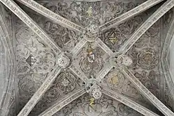 Gewölbe mit dem Wappen des Kardinals Jean Le Veneur