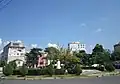 Avni-Rustemi-Platz mit Villen