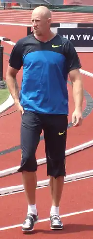 Tom Pappas gab nach drei ungültigen Versuchen im Stabhochsprung&nbsp;auf