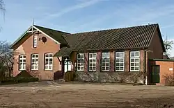 Ehem. Dorfschule Ahrenlohe, Baujahr: 1882, Anbau:&nbsp;1897