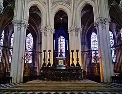 Hochaltar und Chorumgang