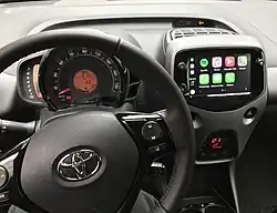 Armaturen mit "Apple CarPlay"-Integration und Klimaautomatik