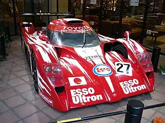 Der Toyota GT-One mit dem Toshio Suzuki beim 24-Stunden-Rennen von Le Mans 1998 am Start war