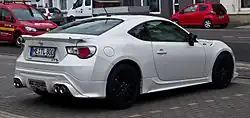 Toyota GT86 TRD mit typischer Heckschürze, Seitenschwellern, Auspuffanlage und Emblem; es fehlt der TRD-Spoiler.