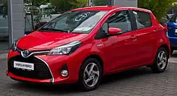 Toyota Yaris Hybrid Synergy Drive (2014–2017)