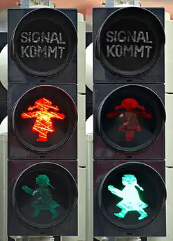 Ampelfrauen mit Zöpfen