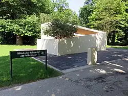 „Trauerhaltestelle“