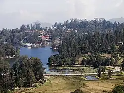 Blick auf Kodaikanal und den See