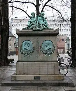 Johannes-Ewald- und Johan-Hermann-Wessel-Denkmal