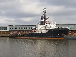Ankerziehschlepper Bremen Fighter im Kaiserhafen in Bremerhaven