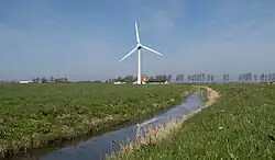 Windkraftanlagen zwischen Hindeloopen und Koudum