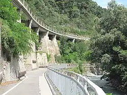 Radweg zwischen Latsch und Kastelbell