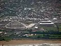 Luftbild des Kings Park Sports Complex 2009, links das im Bau befindliche Moses-Mabhida-Stadion und rechts das Kings-Park-Stadion