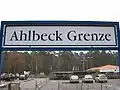 Stationsschild des Haltepunktes Ahlbeck Grenze