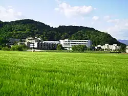 Das Spitalszentrum UKH-LKH&nbsp;West am Fuß der Hubertushöhe