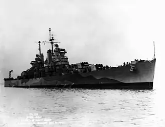 USS Amsterdam (CL-101) im Norfolk Navy Yard, 29. Januar 1945