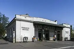 Stadtbahnstation Friedensbrücke