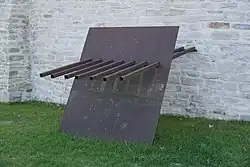 Rammbock (1982), Skulpturenpark am Schloss Broich, Mülheim an der Ruhr, Deutschland