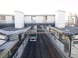 Blick auf die Bahnsteige
