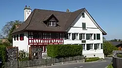 David’sches Haus (links), Wohnhaus Hoepli (rechter Hausteil) …