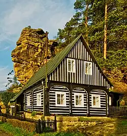 Umgebindehaus in Jetřichovice (Dittersbach), Böhmische Schweiz, Tschechien