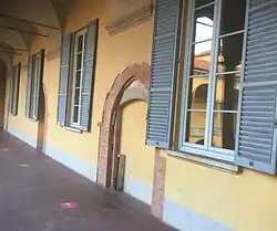 Die Doppelfenster des Palazzo di Azzone Visconti, 14.–15. Jahrhundert.