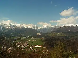 Kamnik und die Steiner Alpen im Hintergrund