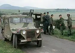 Soldaten der 11th ACR mit Angehörigen des BGS bei einer Grenzpatrouille 1979