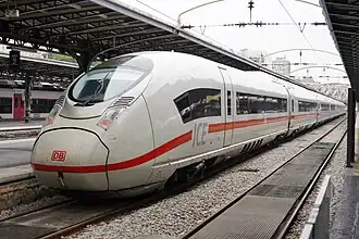 Triebzug 709 im Bahnhof Paris-Est