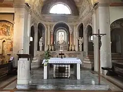 Chor, Hauptaltar und oberer Chorumgang