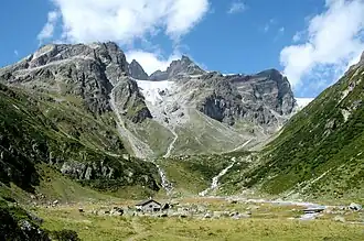 von Süden aus gesehen.