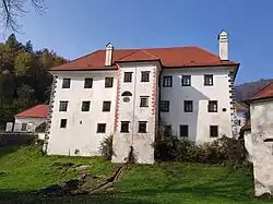 Rückseite des Schlosses mit Treppenturm