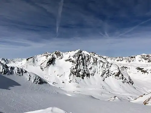 Blick nach Nordwesten zu Tschima da Flix, Piz Picuogl, Piz Calderas, Piz d’Err, Haldensteiner Calanda, Tinzenhorn, Aroser Rothorn, Piz Jenatsch und Piz Ela (v.&nbsp;l.&nbsp;n.&nbsp;r.).