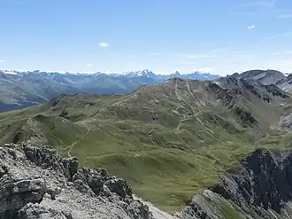 Hanengretji und Chörbsch Horn, im Hintergrund Bergüner Stöcke