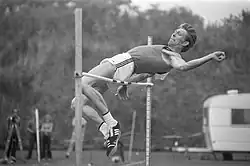 Hans Smeman brach den Wettkampf ab, nachdem er über 110&nbsp;Meter&nbsp;Hürden und im Stabhochsprung ohne Punkte geblieben&nbsp;war