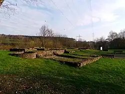 Erhaltenes, südostseitiges Teilareal der Römervilla an der Moseltalbrücke