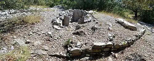 Dolmen Viols-en-laval cambous
