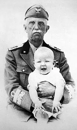 Viktor Emanuel mit seinem Großvater Viktor Emanuel&nbsp;III.