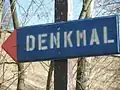 Wegweiser zum US-Fliegerdenkmal