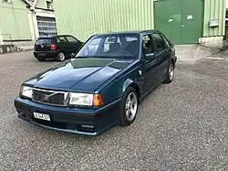 Volvo 440 mit zeitgenössischem Bodykit