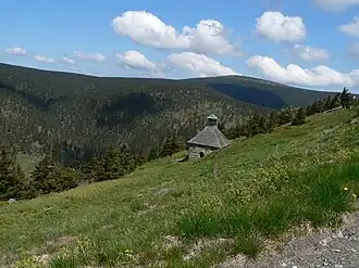 Quellhäuschen über dem Heidebrünnl am Westhang