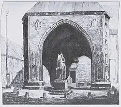 Blunck: Portal des Ostflügels mit Kaiser-Wilhelm-Denkmal (1913)