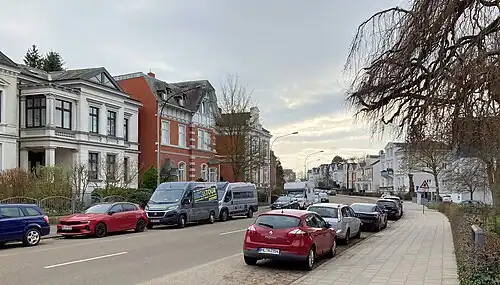 Im nordöstlichen Teil der Geniner Straße