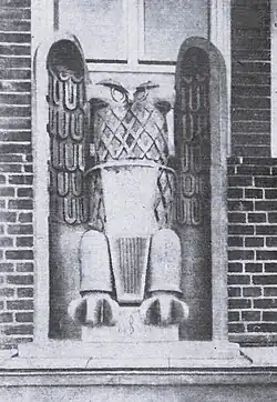 Adler über dem Haupteingang