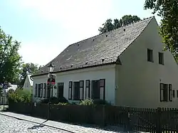 Schulhaus Wilhelmplatz 1