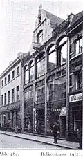Warenhaus Hartoch an der Bolkerstraße 19 bis 21 in Düsseldorf, erbaut von den Architekten Hubert Jacobs und Gottfried Wehling im Jahre 1896
