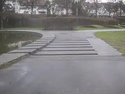 Kugelseesteg, links: Kugelsee, rechts: Egelseeufer.