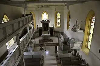 Blick in den Altarraum